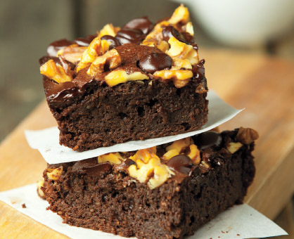 Chocolate Chunk-Walnut Brownies